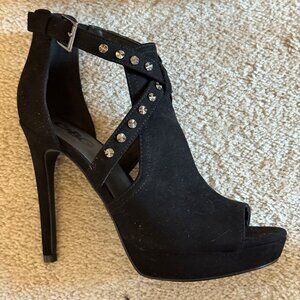 GBG by GUESS Jasin Studded Black Platform Stiletto Heels SIZE: 6M